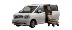 Ворсовые коврики в салон  Toyota Noah (Капитанские кресла) (2007 - 2010)